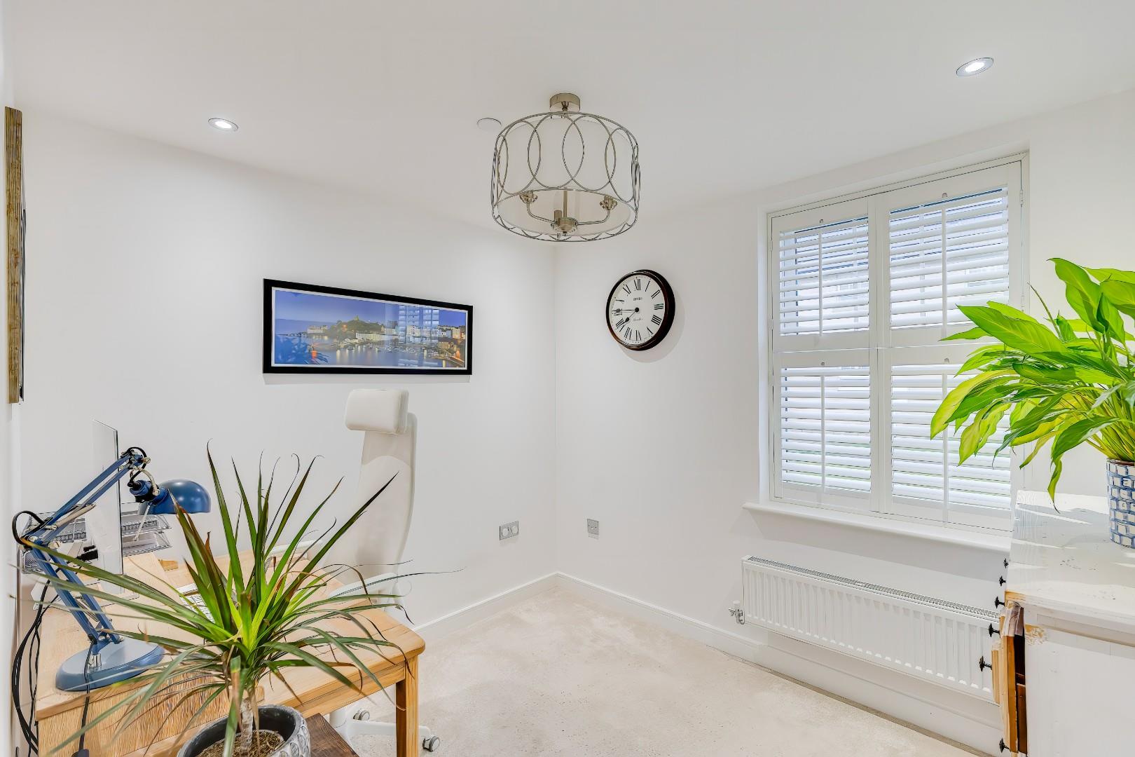 8 Cae Ffynnon, Cowbridge, CF71 7FJ